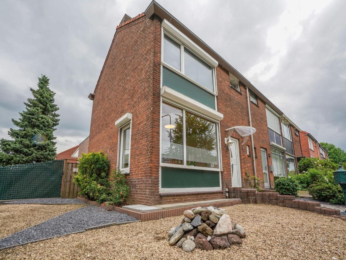 فيلا Terraced House In Kerkrade With A Garden المظهر الخارجي الصورة